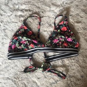 Bikini top | Retro flower/B&W